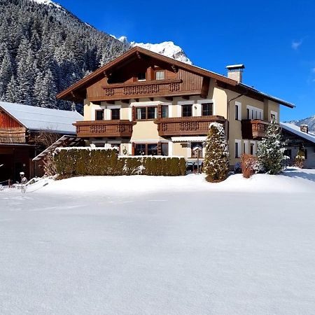 Апартаменти Haus Bergfreund Санкт-Леонгард-ім-Пітцталь Екстер'єр фото